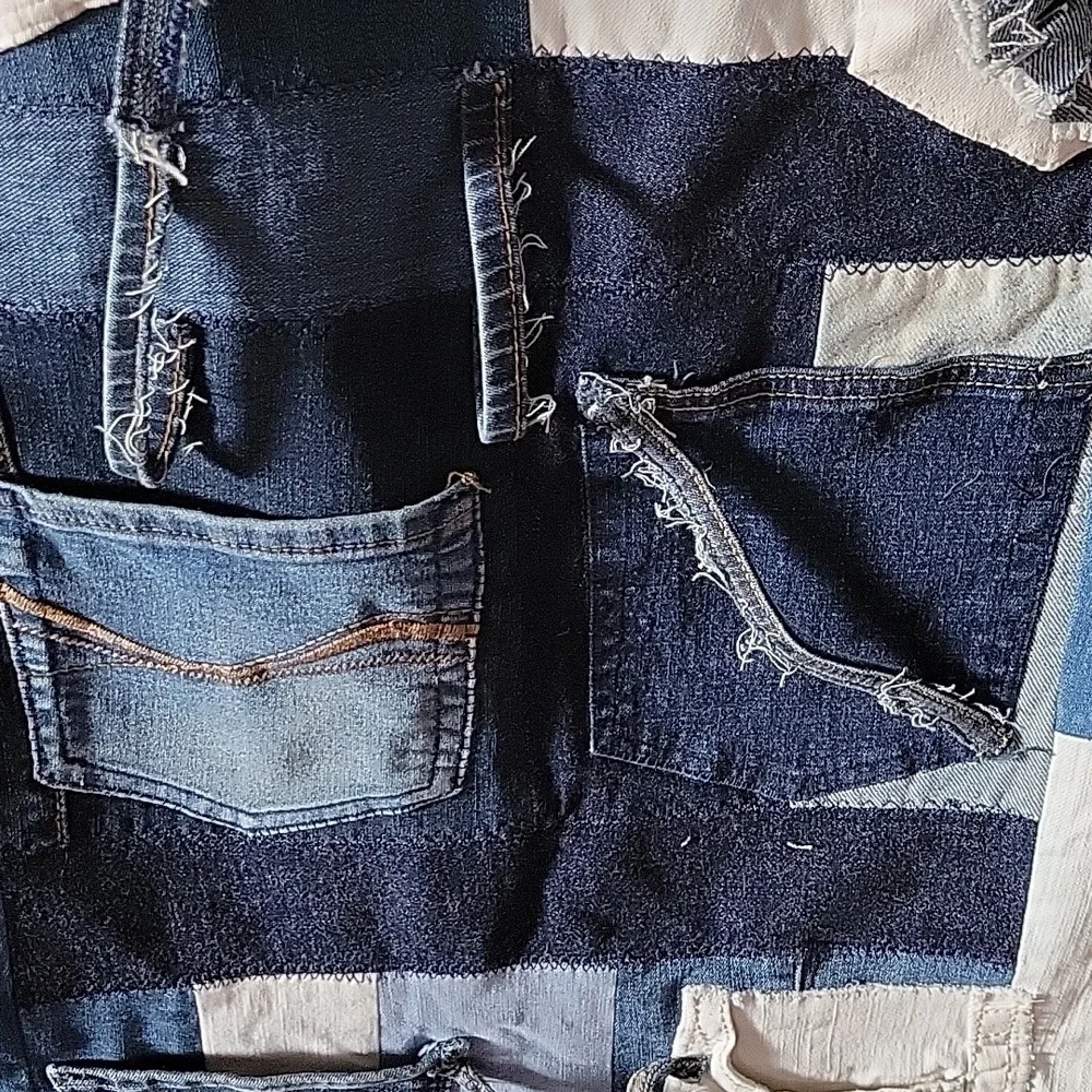 HAND CRAFTED Organizer UPCYCLED Blue White Denim Pocket Floral Hanging 36 X17 In